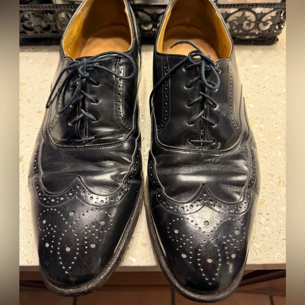 Johnston & Murphy Classic Black Oxfords 9.5